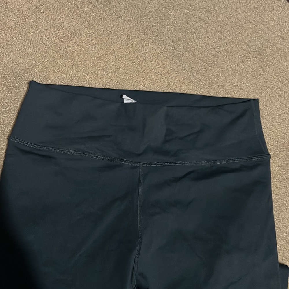 Fabletics - Picture 2 of 9